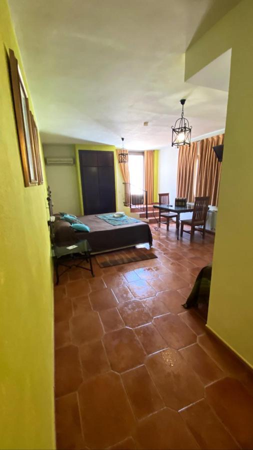 Hotel Rural La Posada De Las Cigueenas Херес де лос Кабайерос Екстериор снимка