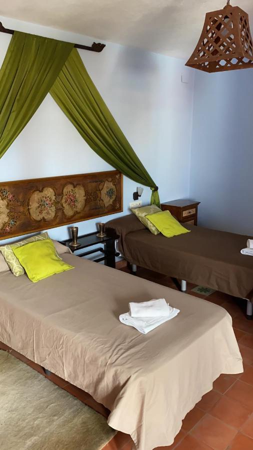 Hotel Rural La Posada De Las Cigueenas Херес де лос Кабайерос Екстериор снимка