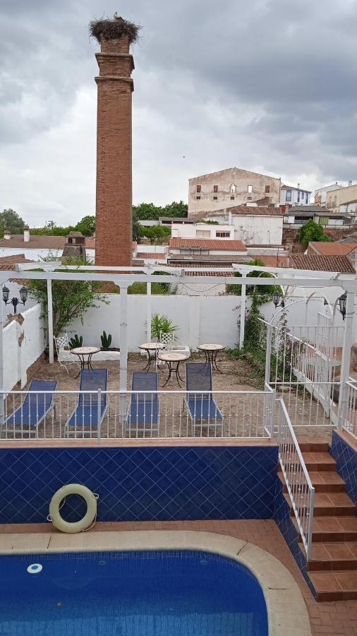 Hotel Rural La Posada De Las Cigueenas Херес де лос Кабайерос Екстериор снимка