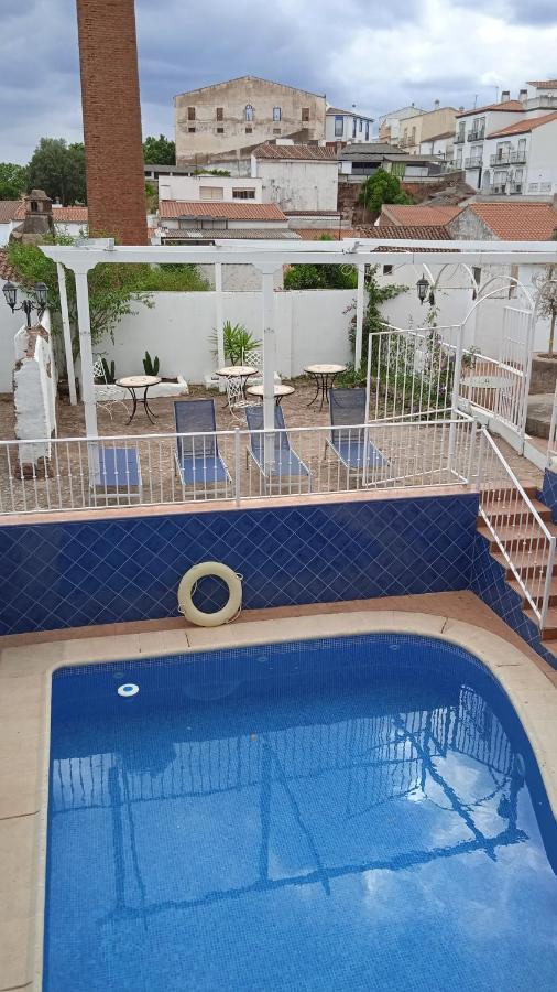 Hotel Rural La Posada De Las Cigueenas Херес де лос Кабайерос Екстериор снимка
